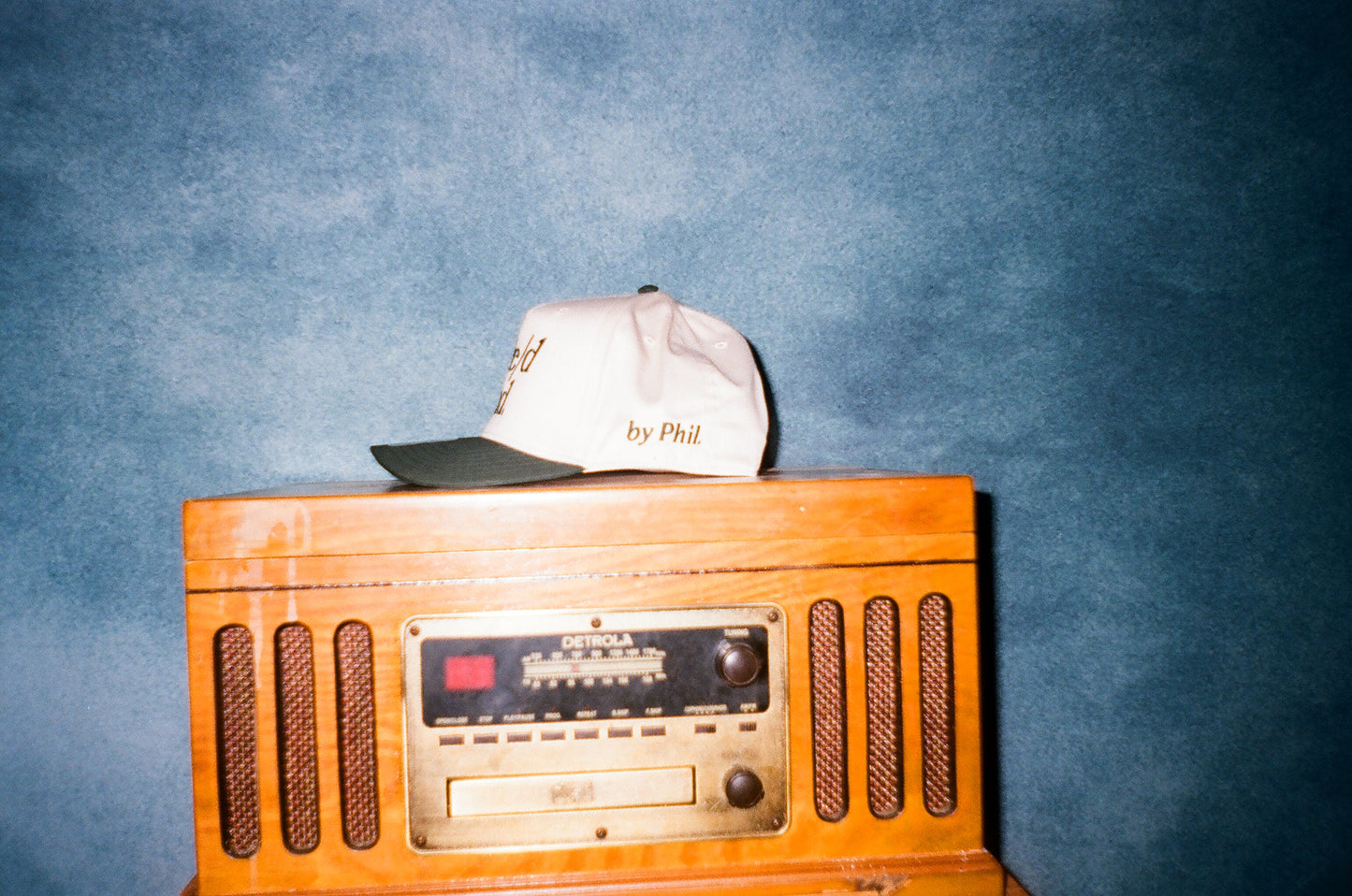 natural/green snapback.